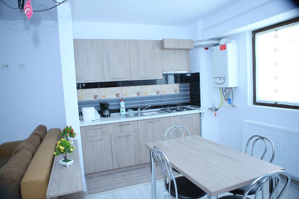 Rcc Apartaments Focșani Bagian luar foto